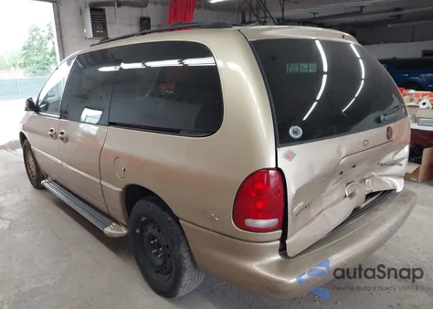 1998 Chrysler Town & Country Lxi z USA, uszkodzony, nr VIN 1C4GP64L3WB675534